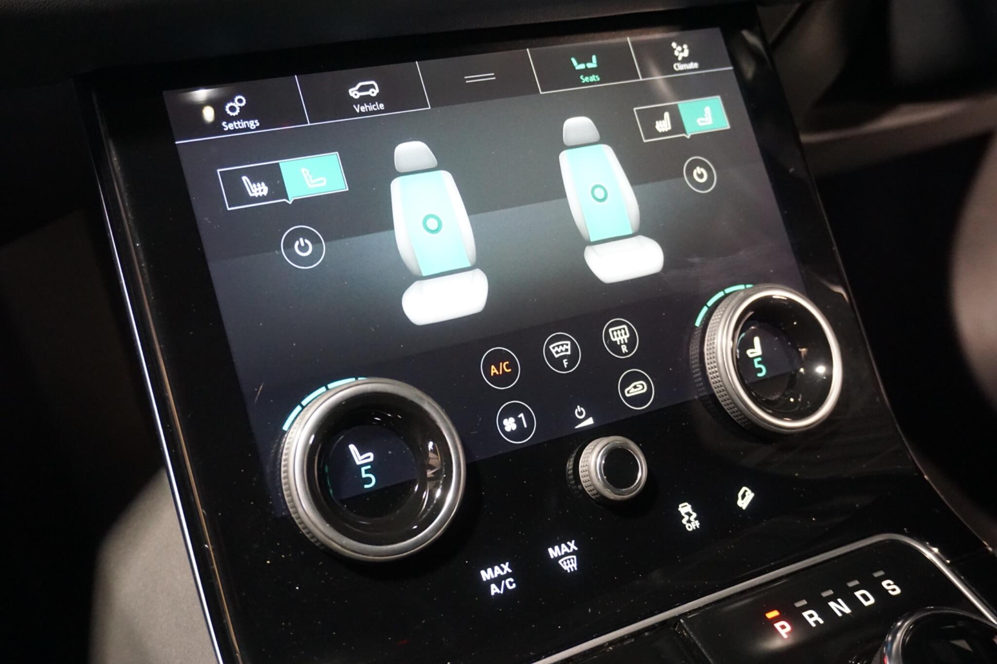 Land Rover Range Rover Velar 3.0 SD6 V6 R-Dynamic HSE SUV 5dr Diesel Auto 4WD Euro 6 (s/s) (300 ps)